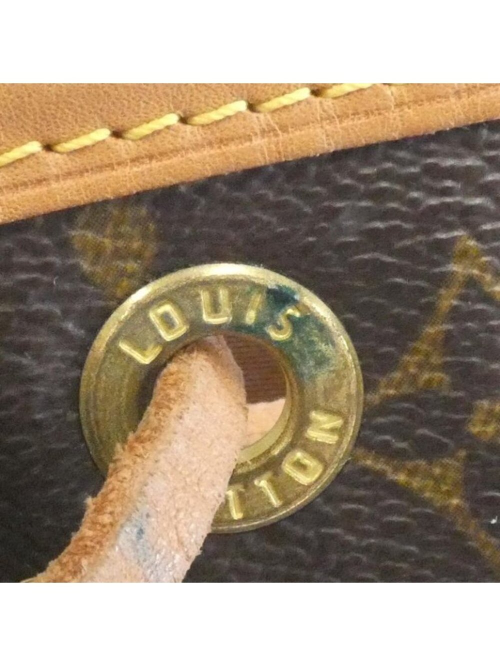 Louis Vuitton Monogram Montsouris MM Backpack - Picture 6 of 10
